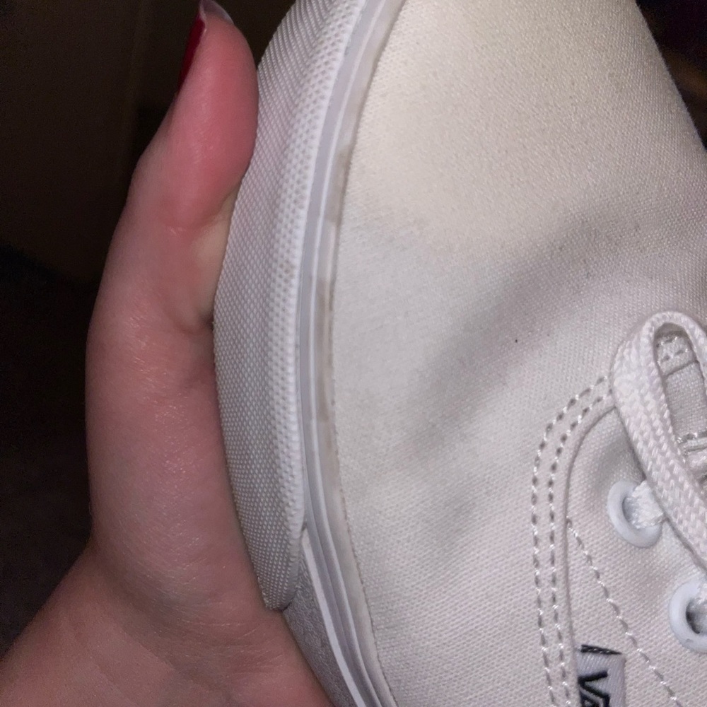 Vans - Picture 6 of 7